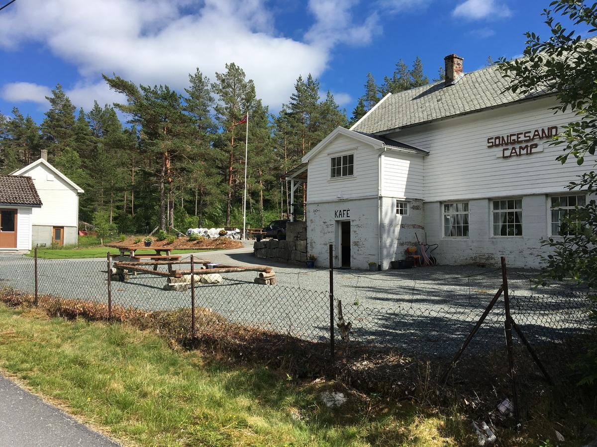 Songesand Camp Hotel Buitenkant foto